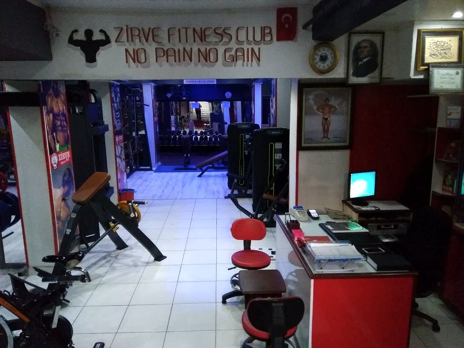Zirve Fitness Club'den Kareler (1. Şubemiz) Zirve Fitness Club'den Kareler (1. Şubemiz)
