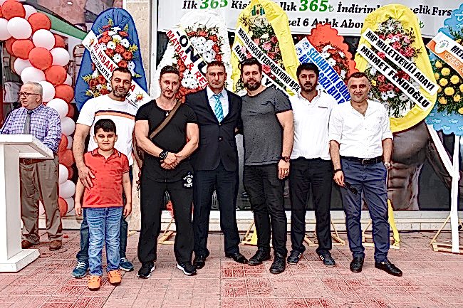 Salonumuzun Açılış Fotoğrafları Salonumuzun Açılış Fotoğrafları